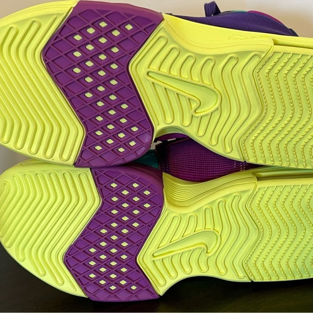 Nike ACG Purple and Teal Sneakers - Picture 8 of 8